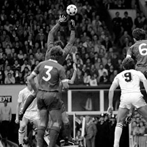 Liverpool 0 v. Aston Villa 0. Division one football September 1981 MF03-15-005
