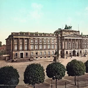Neoclassical palace, present-day Herzog-Anton-Ulrich-Museum, in Braunschweig