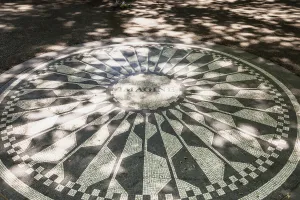 Imagine mosaic memorial to John Lennon, Strawberry Fields, Central Park, Manhattan Imagine mosaic memorial to John Lennon, Strawberry Fields, Central Park, Manhattan